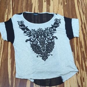 LAST CHANCE or CHARITY Daytrip Black and Cream Short Sleeve Beaded Top